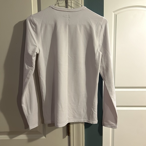 Long Sleeve Cold Weather Thermal. Keeps You Very Warm! Like New! - Picture 2 of 4